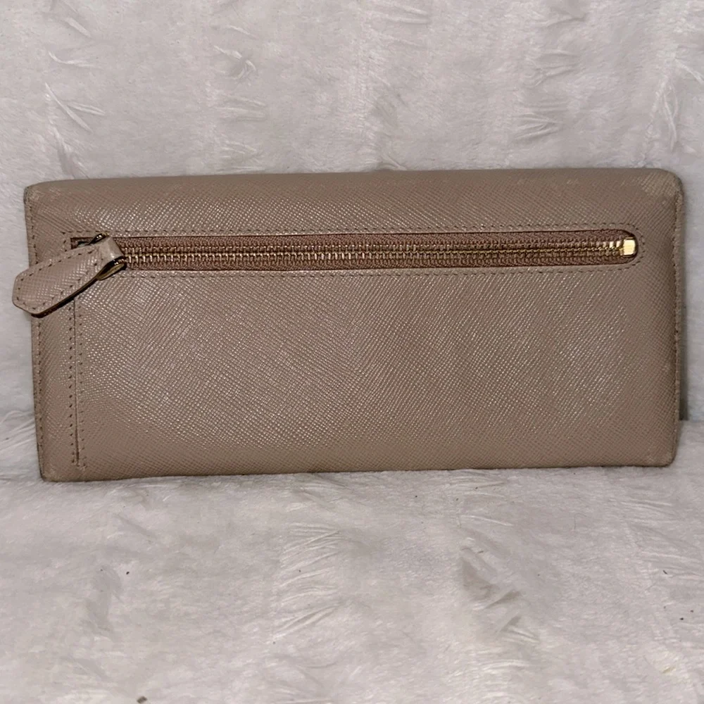 💛 SOLD 💛 Prada Saffiano Leather Bow Continental Wallet - Picture 4 of 16